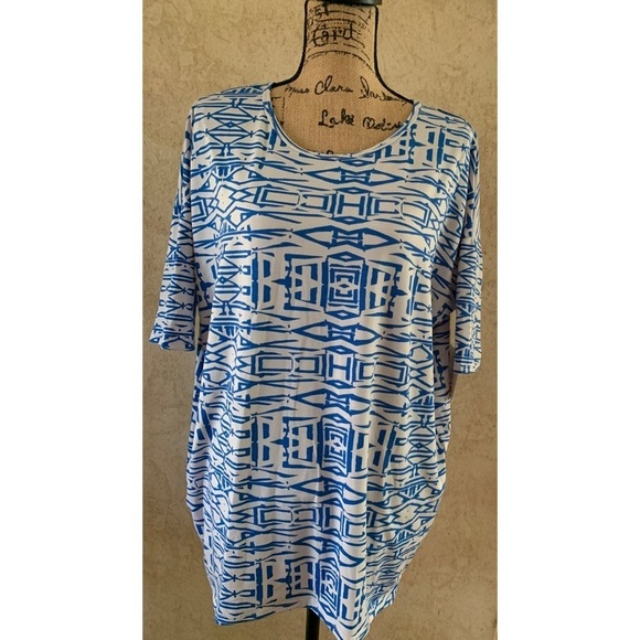 LuLaRoe Irma Tunic Top Size Medium - Picture 1 of 6